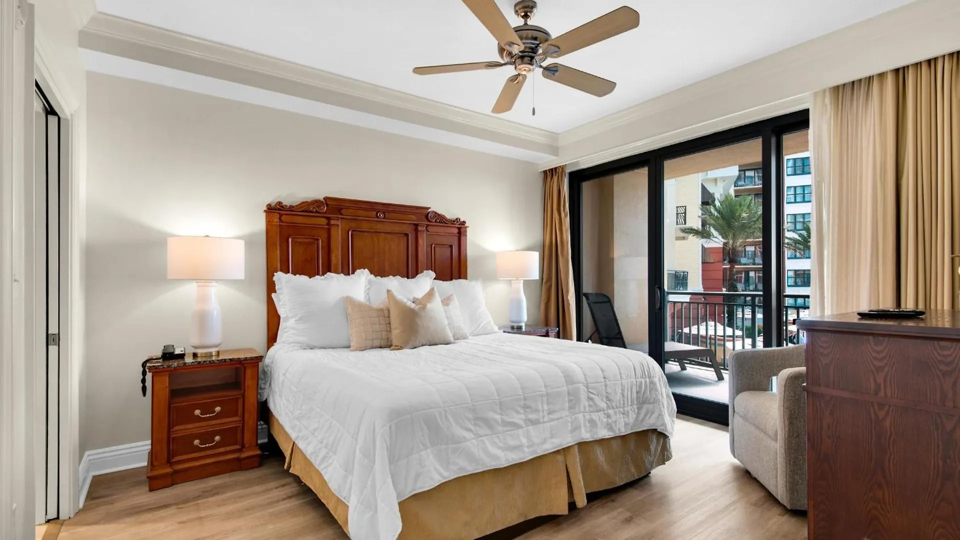 Emerald Grande W223 Destin 0*,  United States
